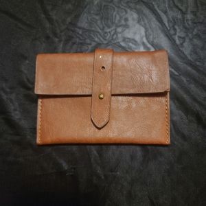 Small leather wallet